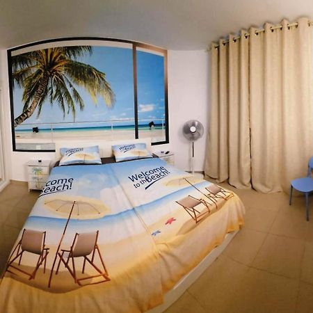 Blue Bay Paradise - Beach Front Apartment With Sea View Playa Paraiso  Esterno foto