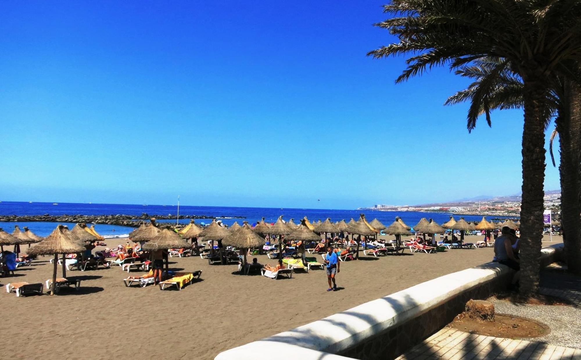 Blue Bay Paradise - Beach Front Apartment With Sea View Playa Paraiso  Esterno foto