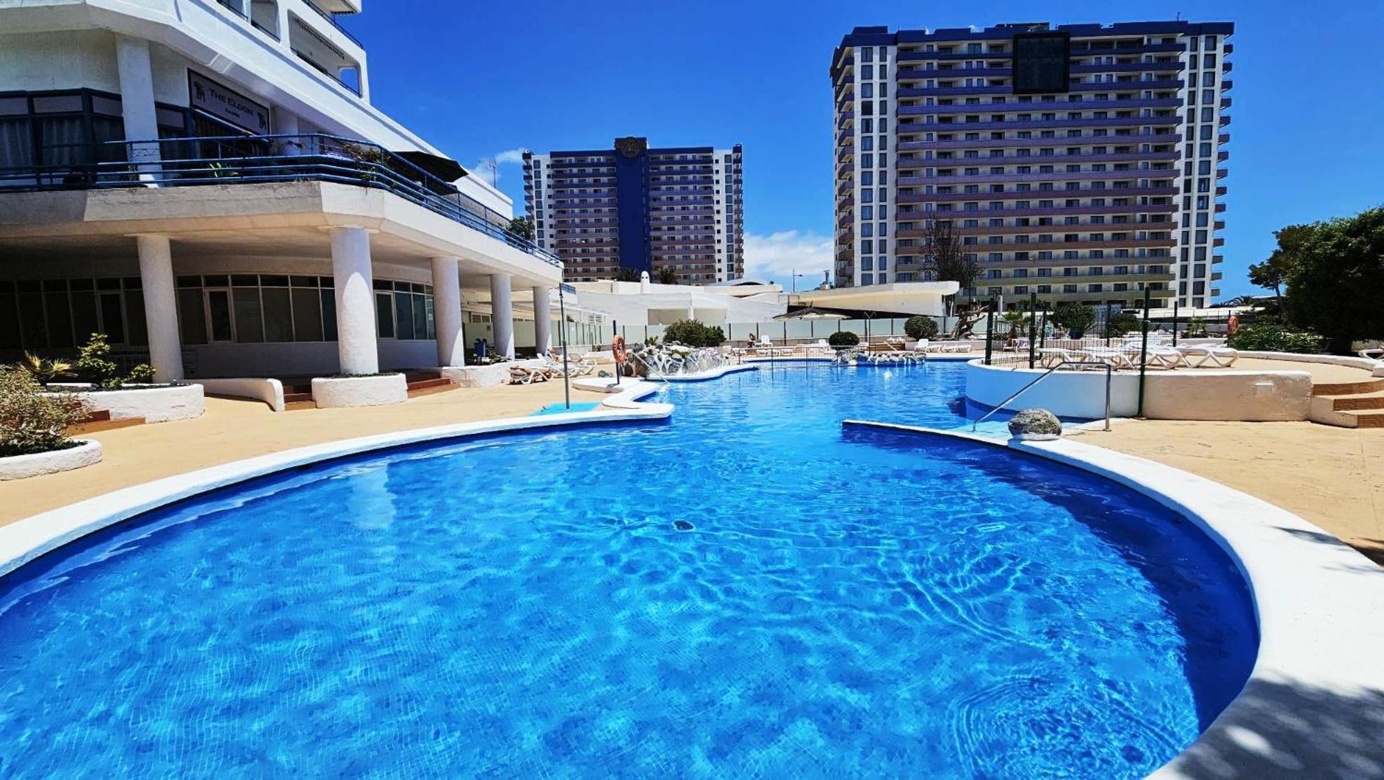 Blue Bay Paradise - Beach Front Apartment With Sea View Playa Paraiso  Esterno foto
